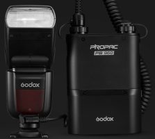 امکان اتصال باتری به فلاش گودکس Godox TT685C II Flash for Canon
