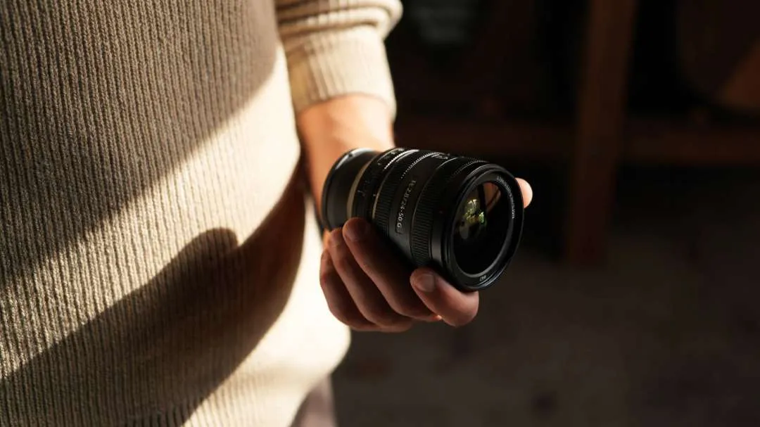 بررسی لنز سونی 24-50mm f/2.8 G