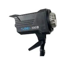 کیت ویدیو لایت BK-300 با میکروفون حرفه ای و بکگراند B-kit34 - تصویر 4